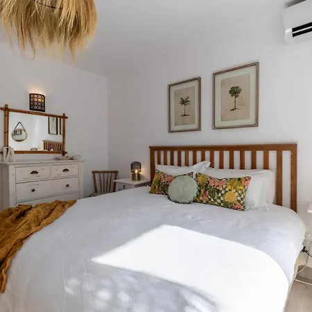 Apartamento Capistrano Playa 111 *