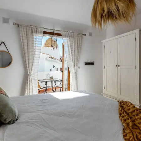 Apartamento Capistrano Playa 111 *